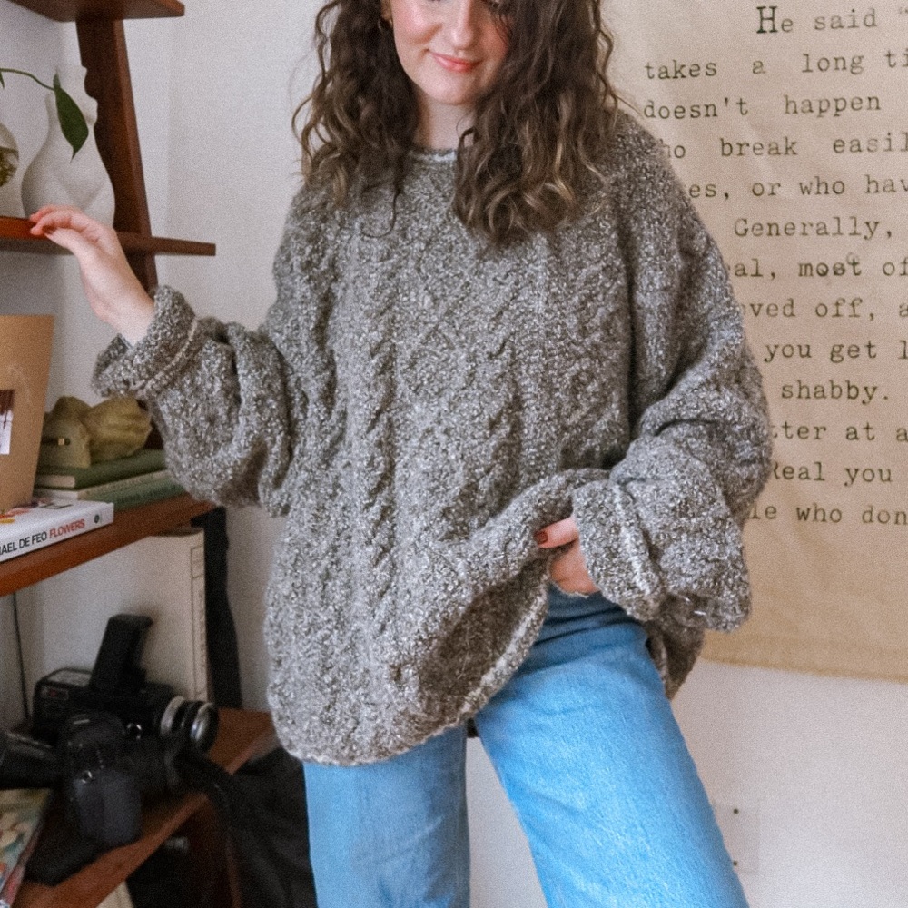 Vintage Gray Crew Neck Sweater